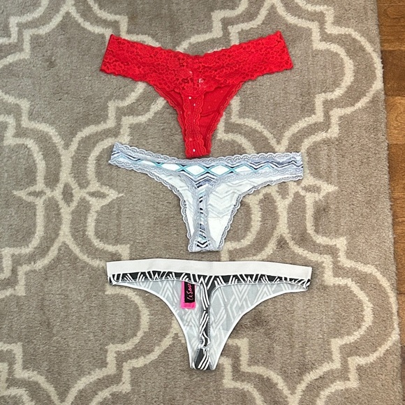 Aerie & La Senza Red, Blue, and Black Lace Thong Panties Set - Picture 5 of 5